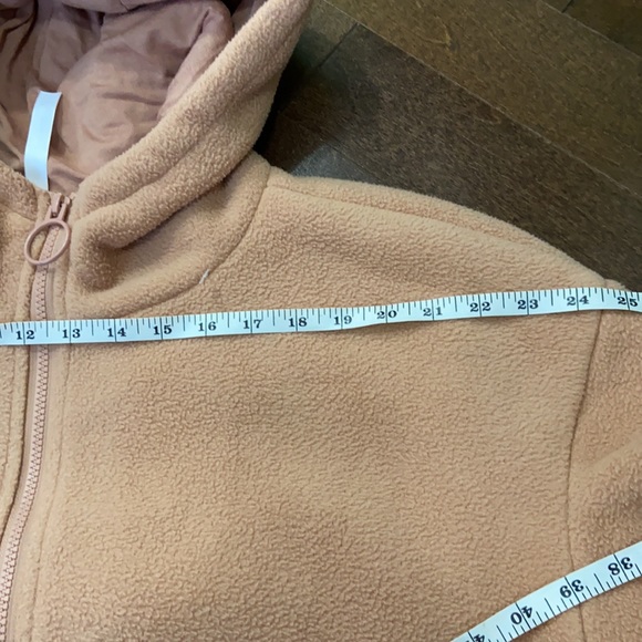 Fabletics Lotta Sherpa Half-Zip Jacket - Picture 10 of 16